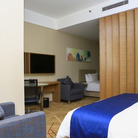 Holiday Inn Express Chengdu West Gate By Ihg Kültér fotó